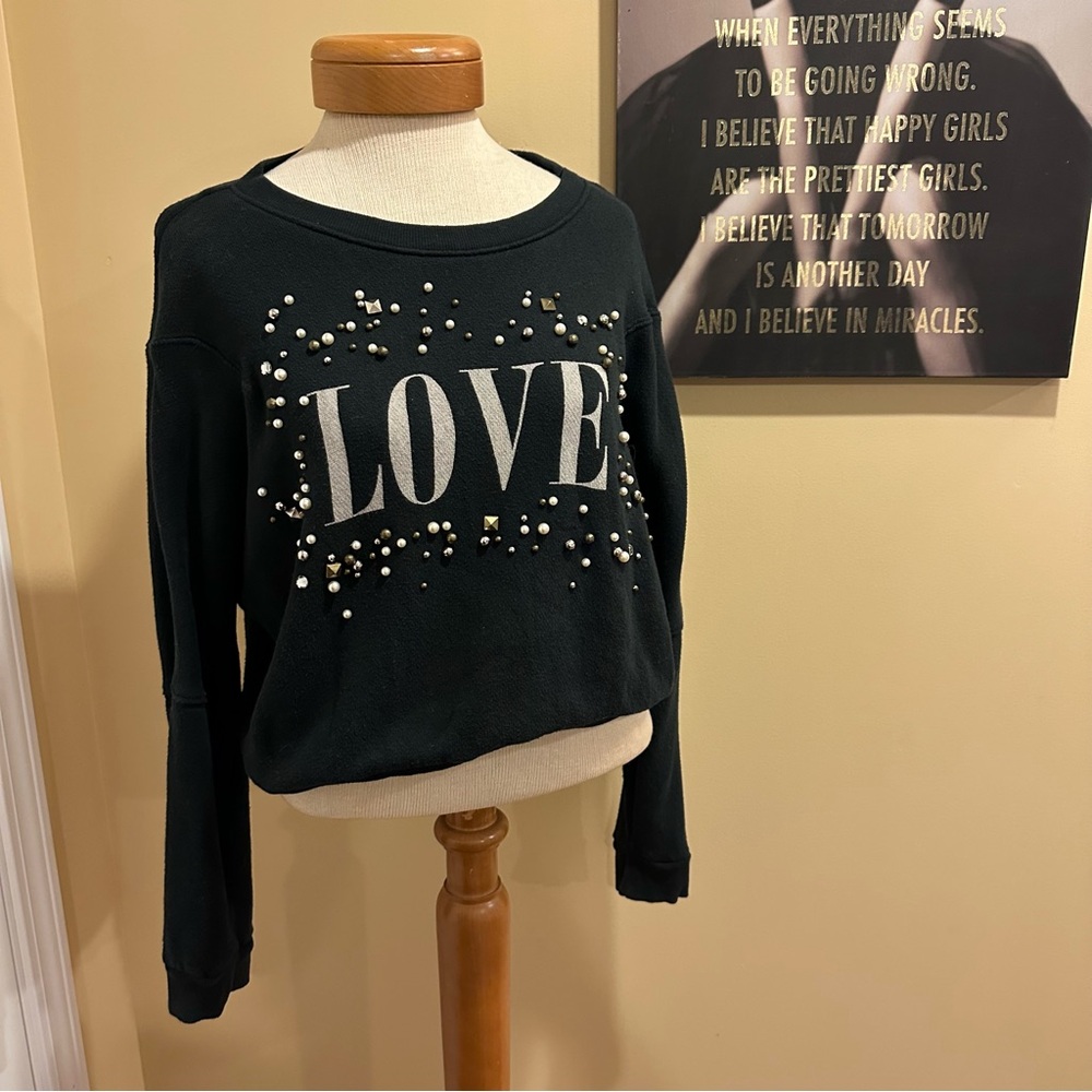 ✨FOREVER 21 Love studded & Pearls Black Crewneck sweatshirt Size S
